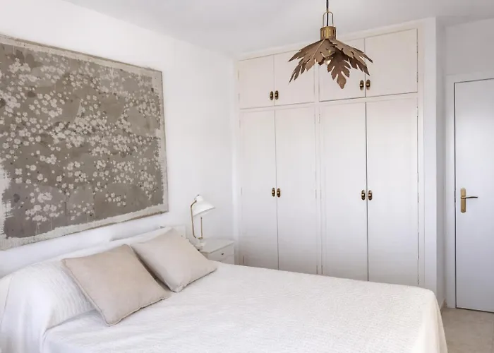 Mirando Al Mar Con Wifi Y Terraza 1ª Linea Playa Cádiz