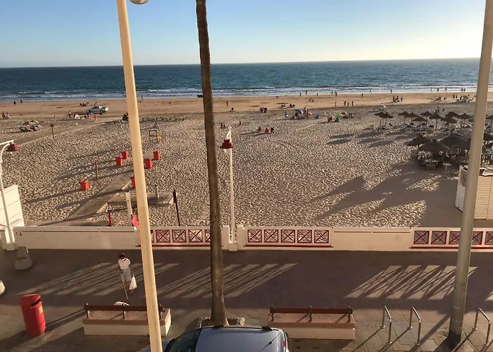 Lägenhet Mirando Al Mar Con Wifi Y Terraza 1ª Linea Playa Cádiz